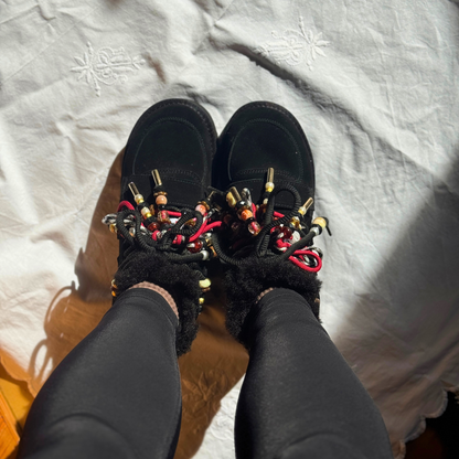 Queen of hearts boots