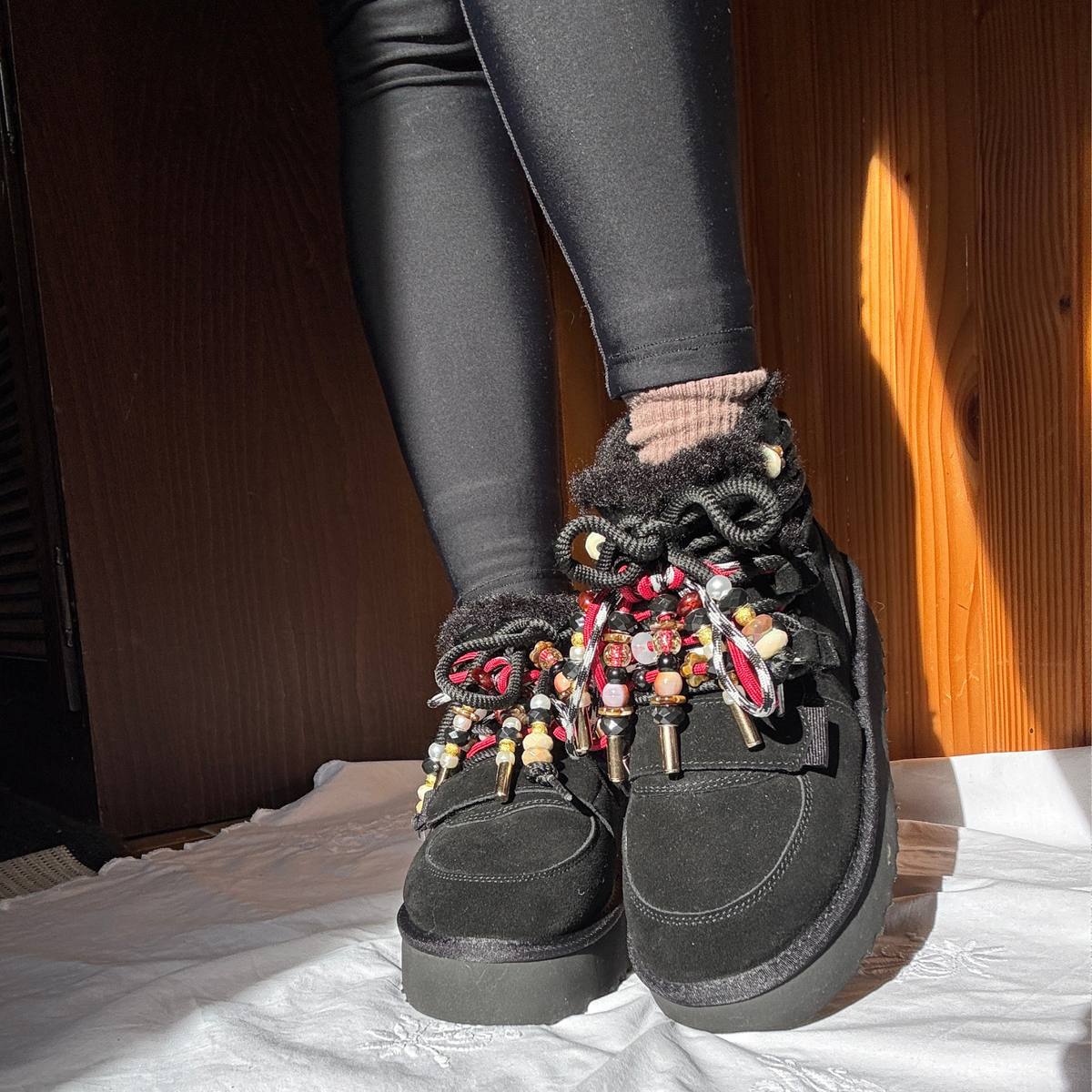 Queen of hearts boots