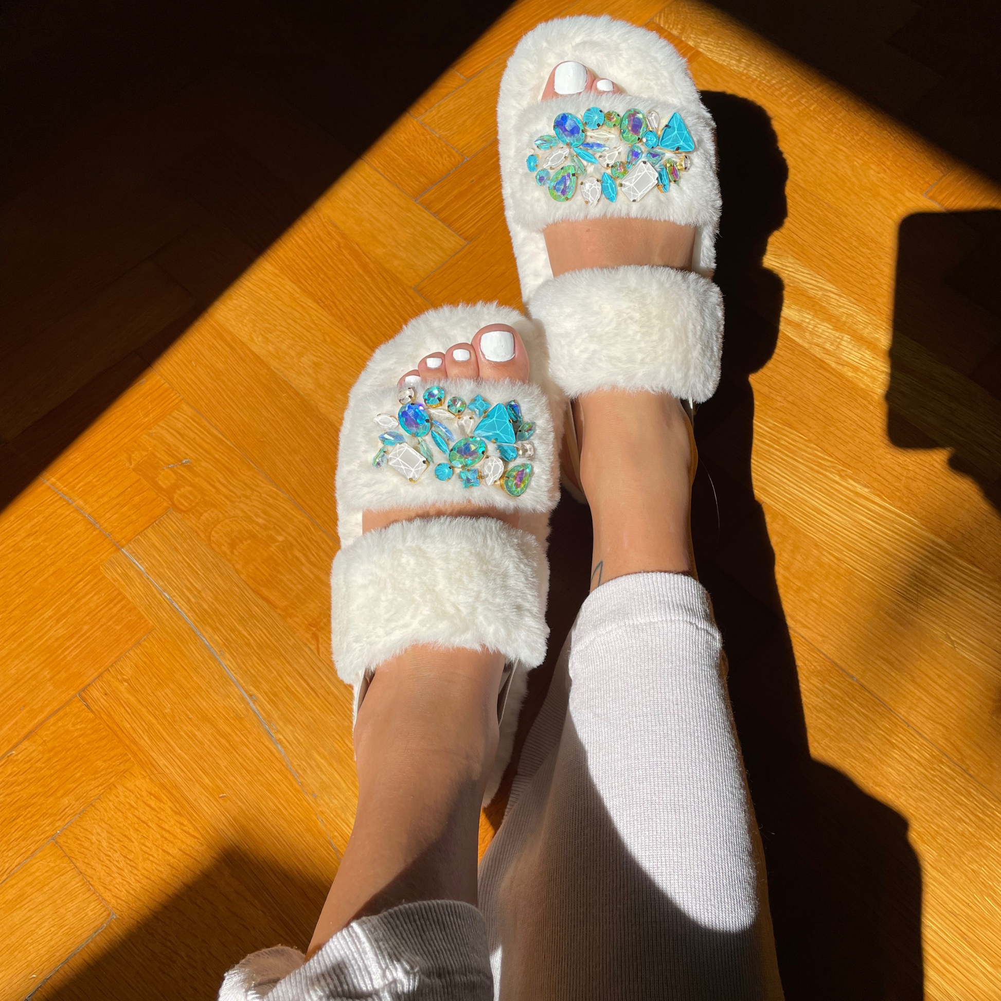 Snow Flake Slippers - Sandalea