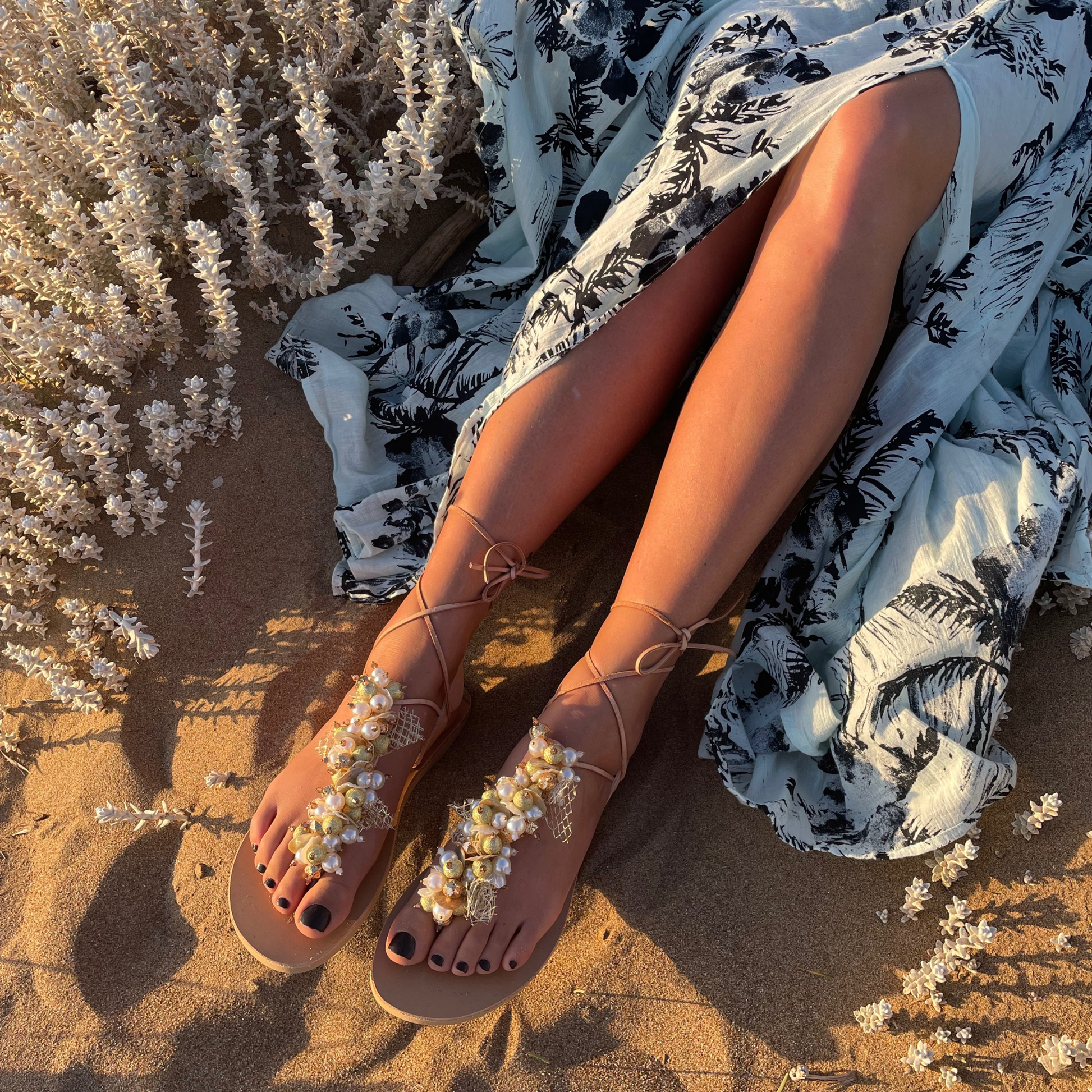 Sandy Sandals - Sandalea