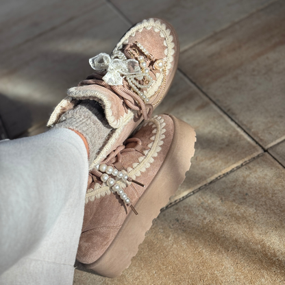 Pearl Eskimo Boots